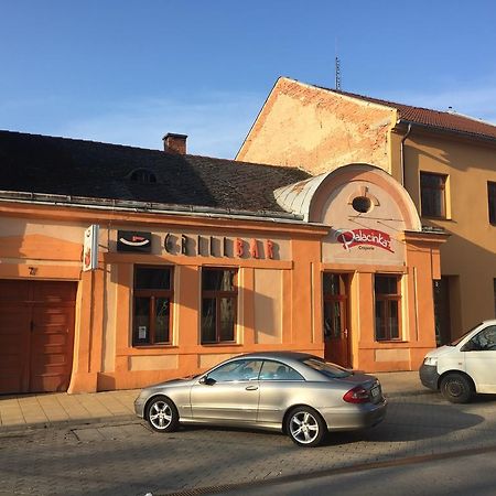 Grillbar Penzion & Restaurant Spišská Nová Ves Kültér fotó